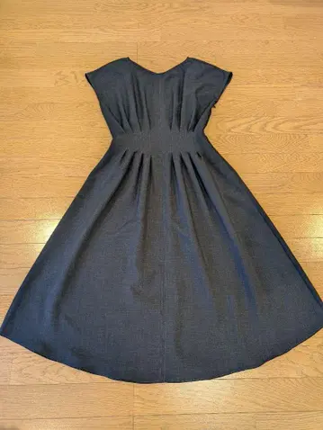 MICHEL KLEIN 슬리브리스 원피스