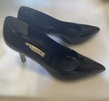 다이애나 스테디셀러 펌프스 22cm