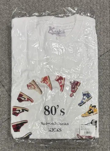 atmos kicks 스니커즈 프린트 T셔츠