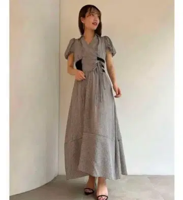 snidel 스나이델 허리 리브 시어 원피스