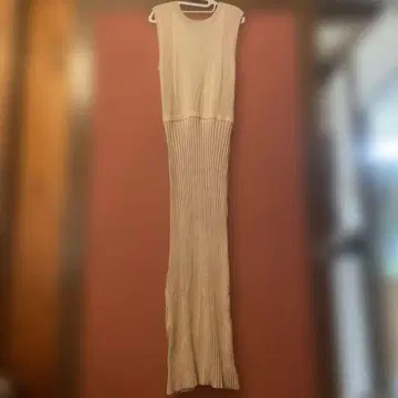 다리치 슬리브리스 리브 롱 원피스