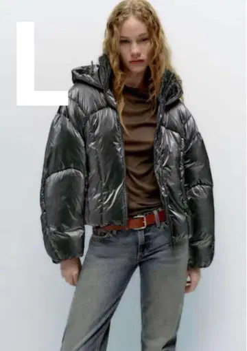 ZARA 메탈릭 블랙 그레이 다운 충전솜 오버 사이즈 숏 기장 L