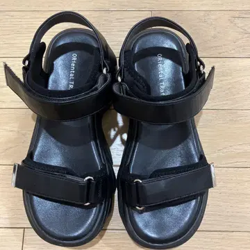 새상품급 ORiental TR 블랙 컴포트 샌들