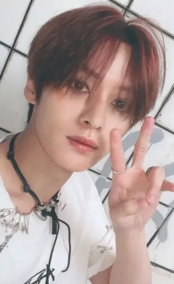 StrayKids -STAR LeeKnow 트레이딩 카드 손