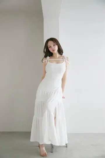 andmary Laura tiered dress white