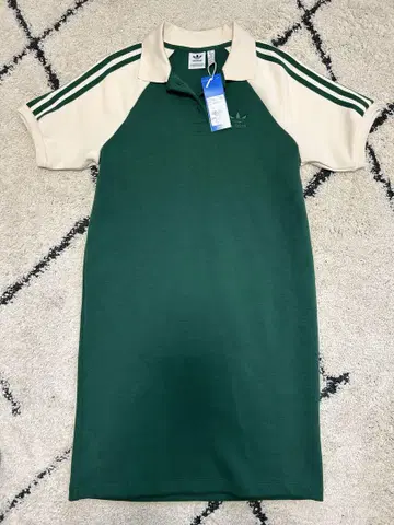 adidas 폴로 셔츠 스타일 미니 원피스
