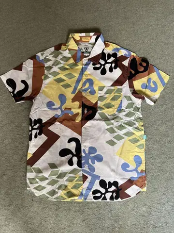 새상품 VISSLA 반팔 셔츠