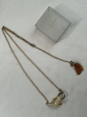 츠모리치사토 램프형 목걸이