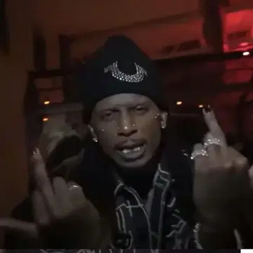 Playboi Carti 착용 TRUE 비니 블랙 x 스와로 완판템