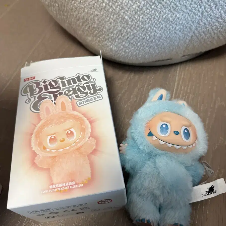 HOPE　ラブブ Labubu highlight hope on Bunjang Global Site.