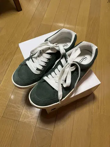 Simple 스니커즈