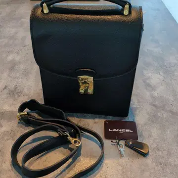 LANCEL 블랙 가죽 핸드백