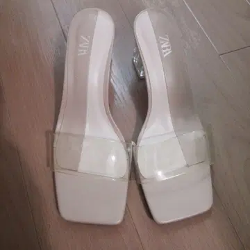 ZARA 샌들 사이즈 38 미사용 새상품