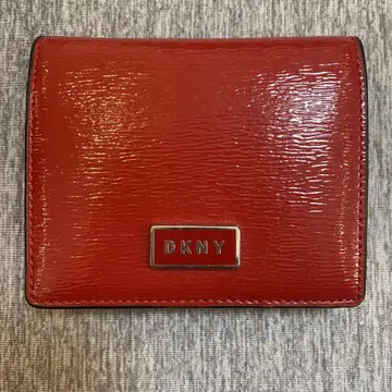 DKNY 반지갑 에나멜 빨간색