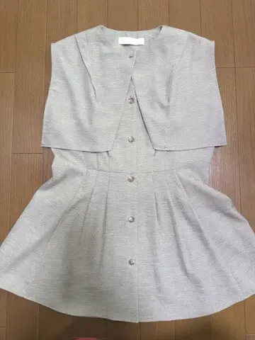 PUBLIC TOKYO 린넨 라이크 페플럼 상의