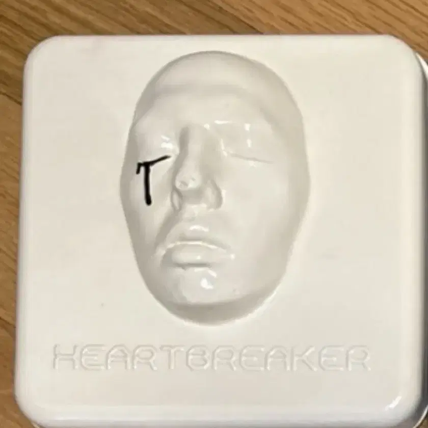 G-DRAGON | 지드래곤 Bigbang G-dragon Heartbreaker album on