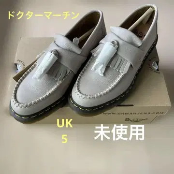미사용 새상품 Dr. Martens 로퍼
