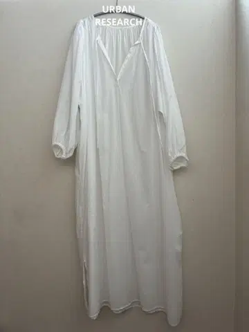 어반 리서치 화이트 롱 원피스 2way