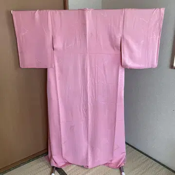 이로무지 기모노 핑크 나비 무늬
