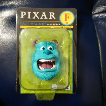 PIXAR 페이스 마그넷 샐리