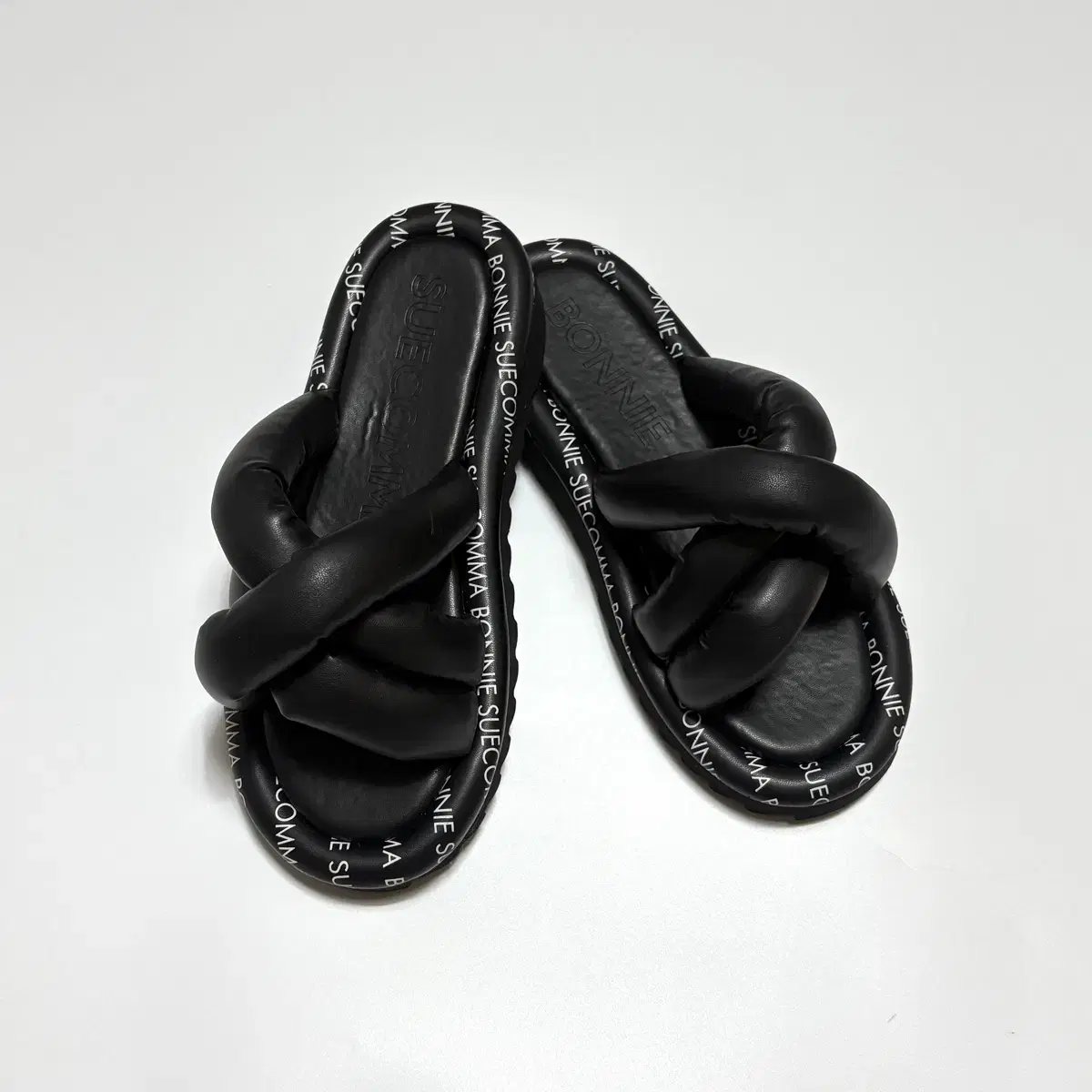 ★SUECOMMA BONNIE★ Jewelry band sandal black DG2AM25008BLK SUECOMMA BONNIE] 쥬얼리 버클 샌들 블랙