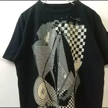 VOLCOM 볼콤 프린트 반팔 티셔츠 블랙 M 해외 구제 의류