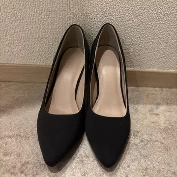 블랙 펌프스