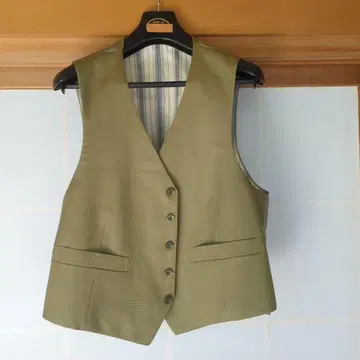 남성복 가게의 베스트, 단 한 점