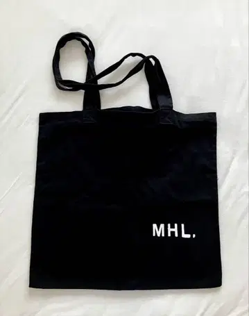 MHL. 토트백 블랙