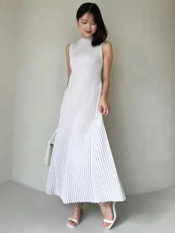 세미 머메이드 니트 원피스