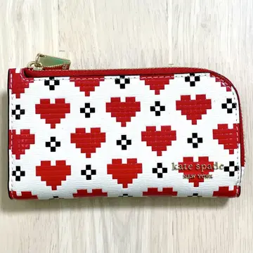kate spade 지갑 픽셀 하트 디자인