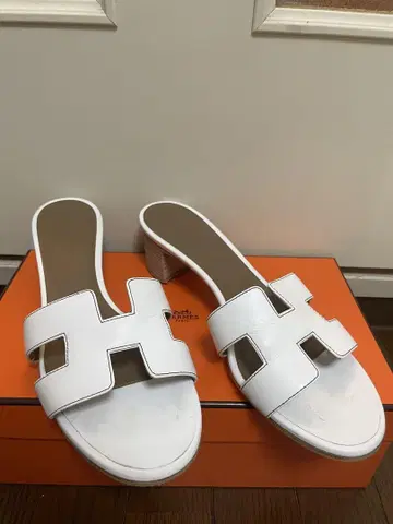 에르메스 화이트 뮬 37.5
