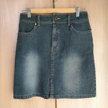 새상품급 epuda 다크 블루 데님 타이트 스커트