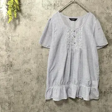 갈로리아 반팔 상의 플레어 티셔츠 보더 티셔츠 프릴 버튼 장식