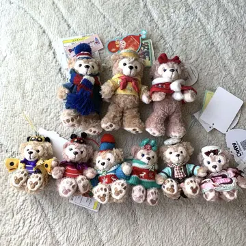 더피, 셰리 메이 봉제 인형 배지