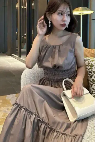 herlipto Riviera Double Bow Dress mocha
