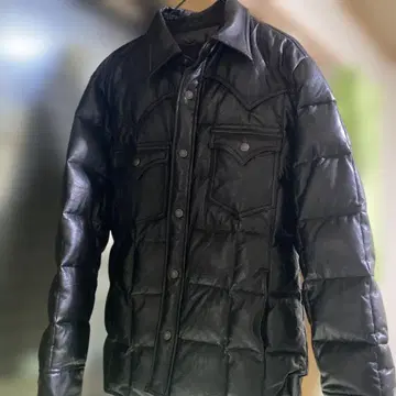 블랙 다운 자켓