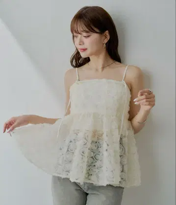 로즈 튤 페플럼 블라우스