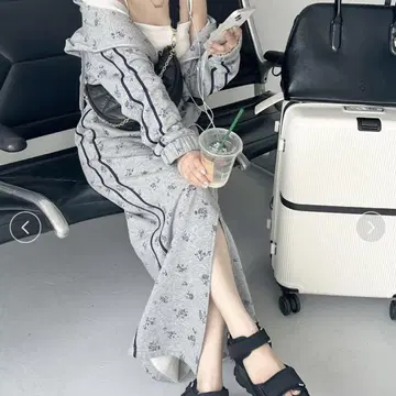 [ WEB 완판 상품 ] SNIDEL UV 컷 스웨트 타이트 스커트