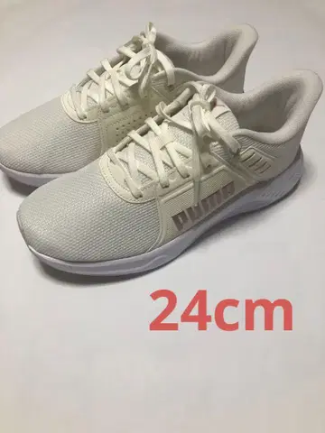 푸마 스니커즈