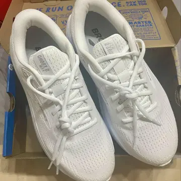 [미사용] BROOKS 고스트맥스2 화이트 26.5cm