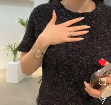 ellie의 반팔 니트