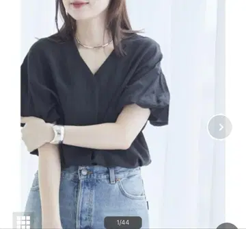 미사용 새상품 저널 스탠다드 레자쥬 VIS 린넨 V넥 블라우스