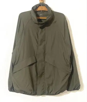UNIQLO C 라이트 웨이트 스탠드 블루종 OLIVE L 2025SS