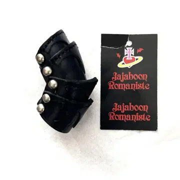 Jajaboon Romaniste 블랙 가죽 반지