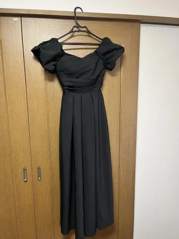 블랙 드레스