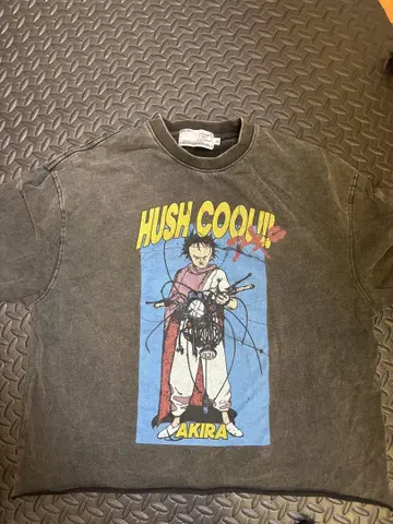 아키라 프린트 티셔츠 XL 다크 그레이 HUSH COOL!!