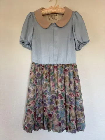 grand Mother 스카이블루 꽃무늬 미니 원피스