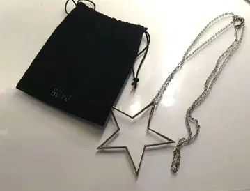 GOVIL 슬라이 SLY 스타형 펜던트 목걸이