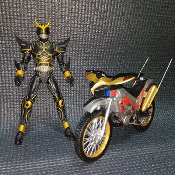 S.H.Figuarts 가면라이더 쿠우카 피규어 세트